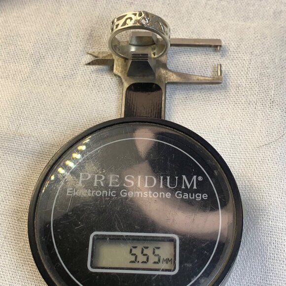 Solid Sterling Silver 925 Pierced Scroll Flat Band 5.5mm Wide Ring Size 7 - Picture 8 of 9